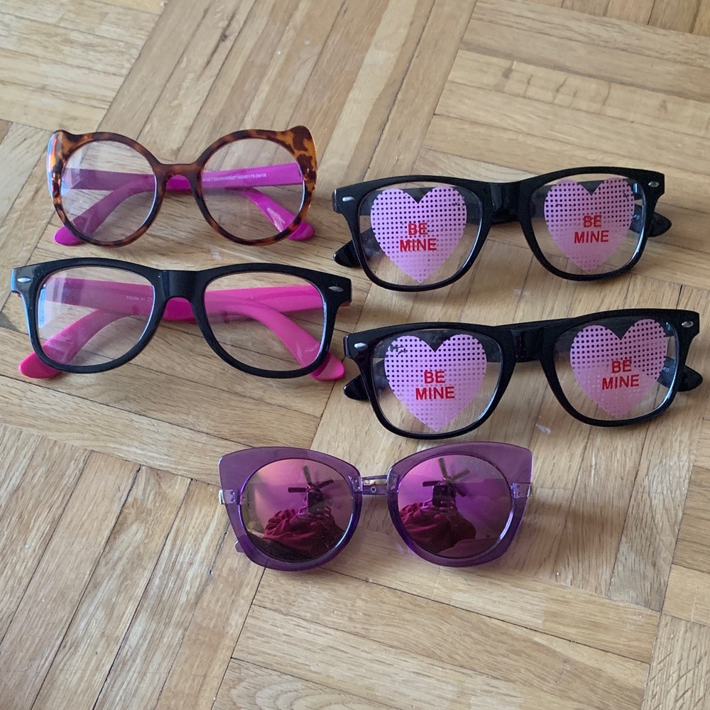 Bundle 5 - Clear Lens & Pair of Mirrored Sunglasses O/S Girls & Women